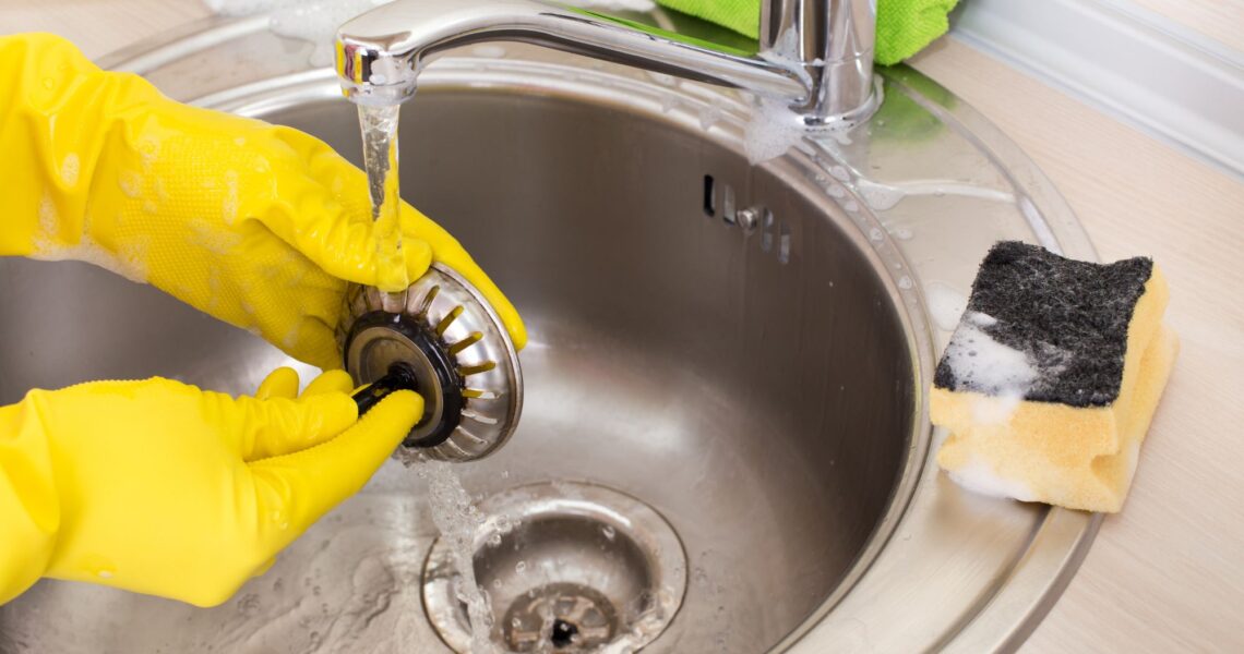 Best Way to Clean a Sink Drain: Safe DIY & Pro Tips