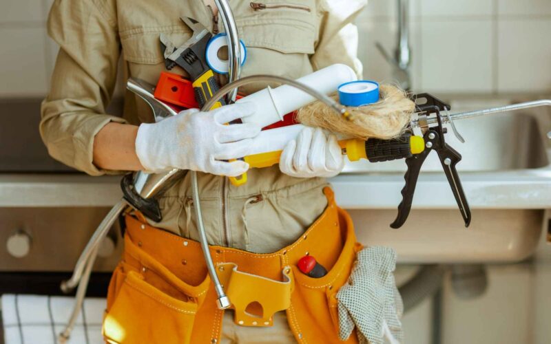 how does residential plumbing work